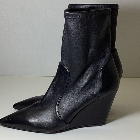 Stuart Wedge 85 Sock Bootie (Women)
Stuart Weitzman - Picture 13 of 14